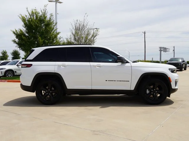 Certified Used 2024 White Jeep Limited image 9
