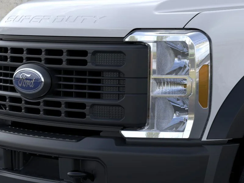 New 2026 Oxford White Ford F-450® XL image 17