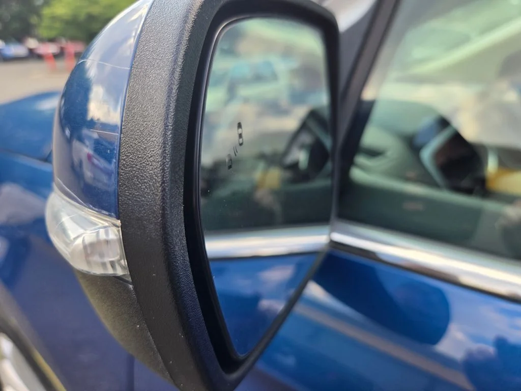 Used 2020 Blue Ford SEL image 10