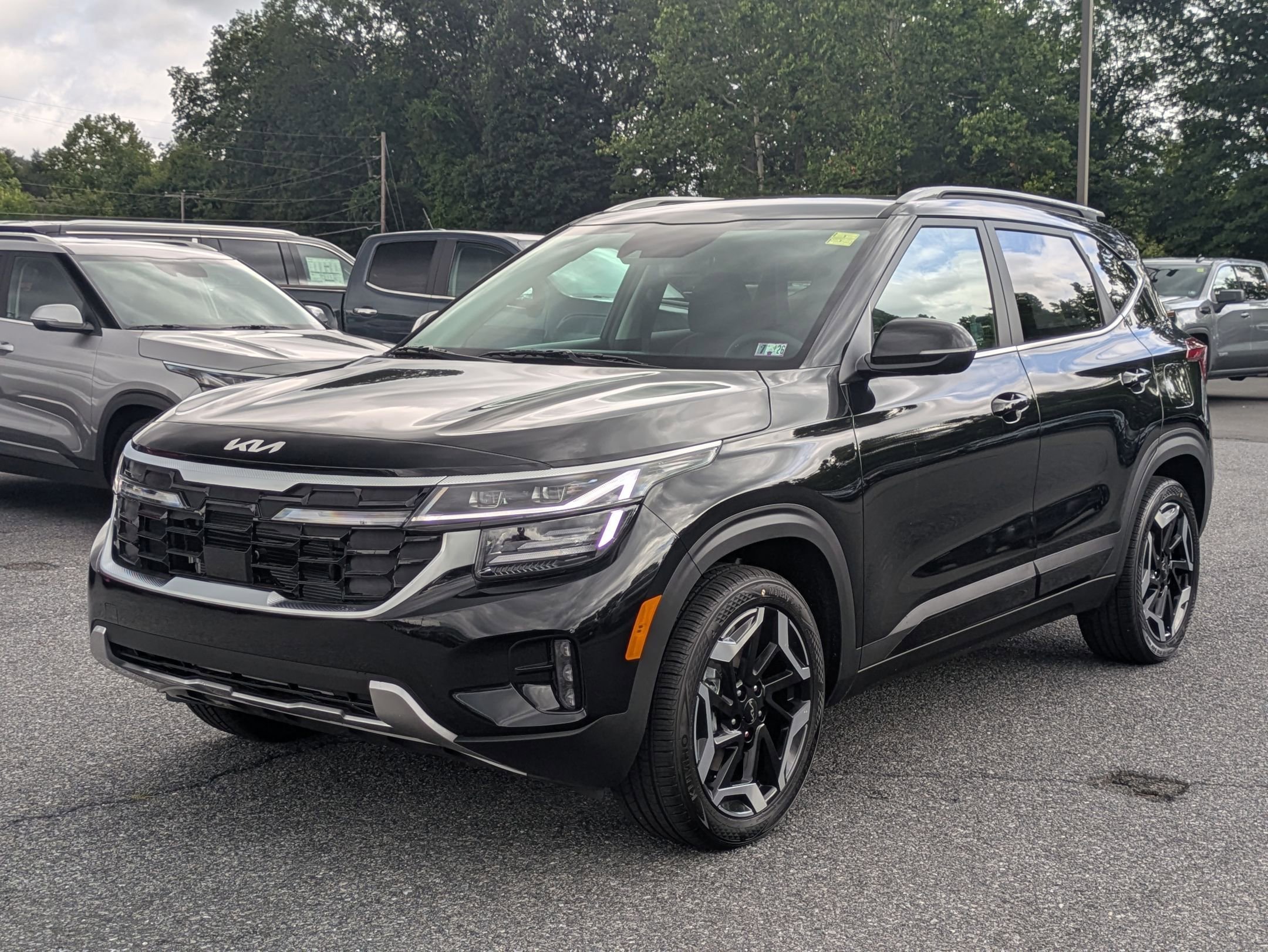 2026 Kia Seltos SX - Photo 3