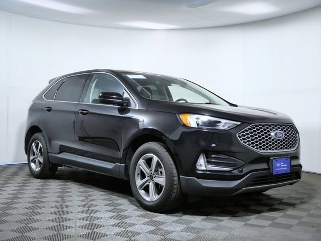 Certified Used 2024 Black Ford SEL image 1