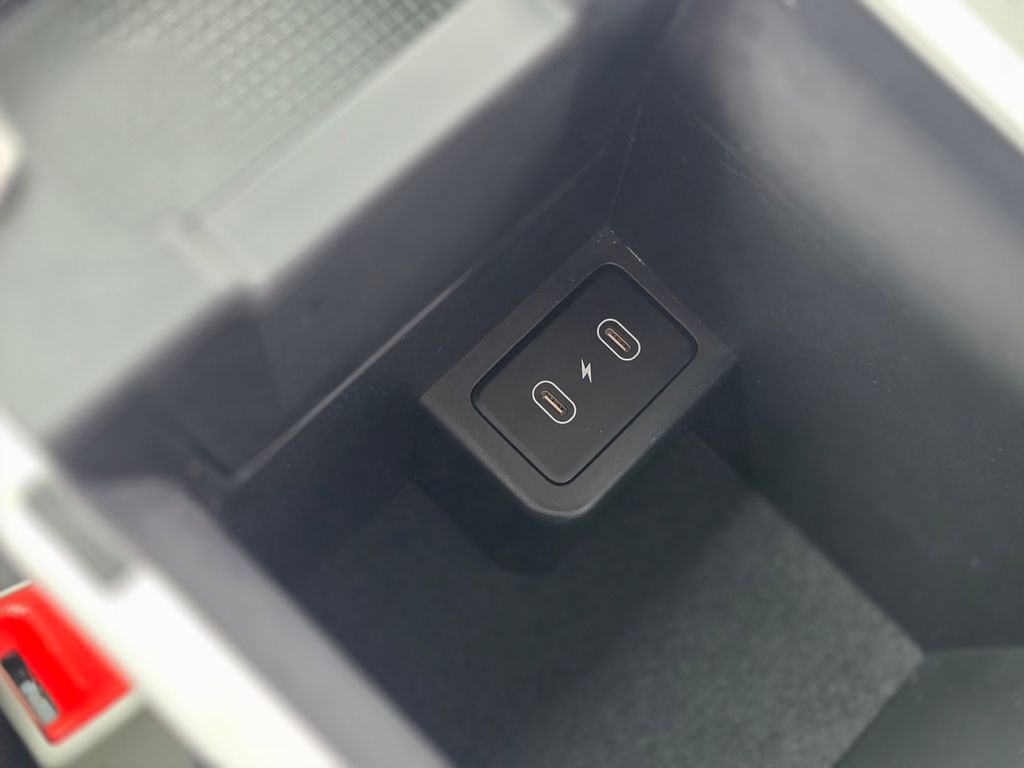 2025 Hyundai IONIQ 6 SEL - Photo 31