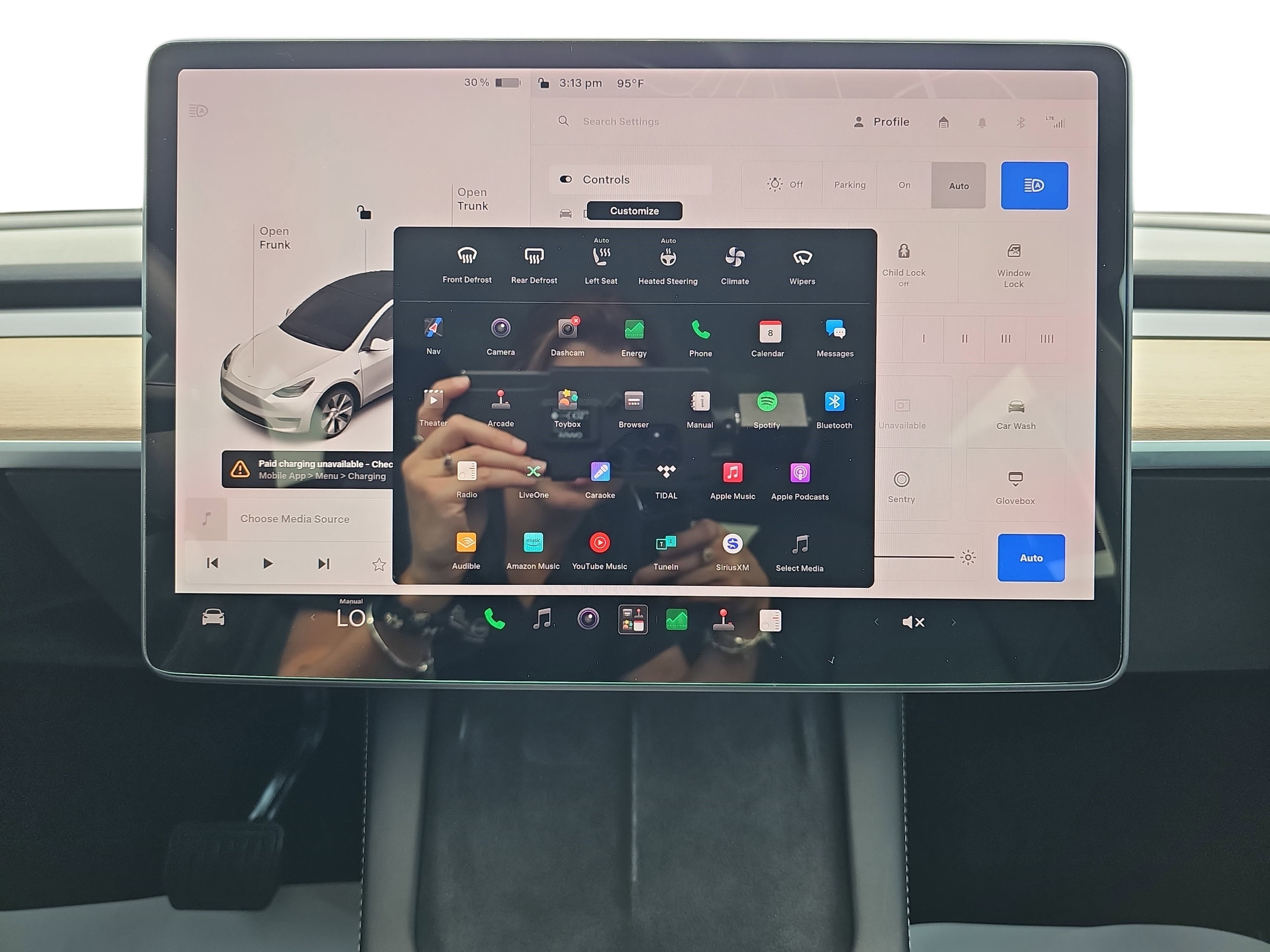 Used 2022  Tesla Long Range image 19