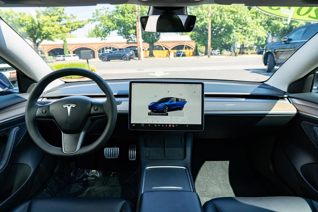 Used 2023 Blue Tesla Performance image 9