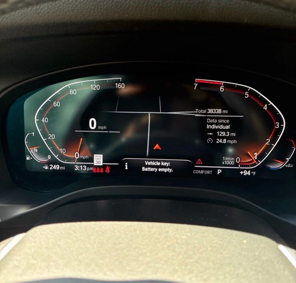 Used 2024 Gray BMW sDrive30i image 18