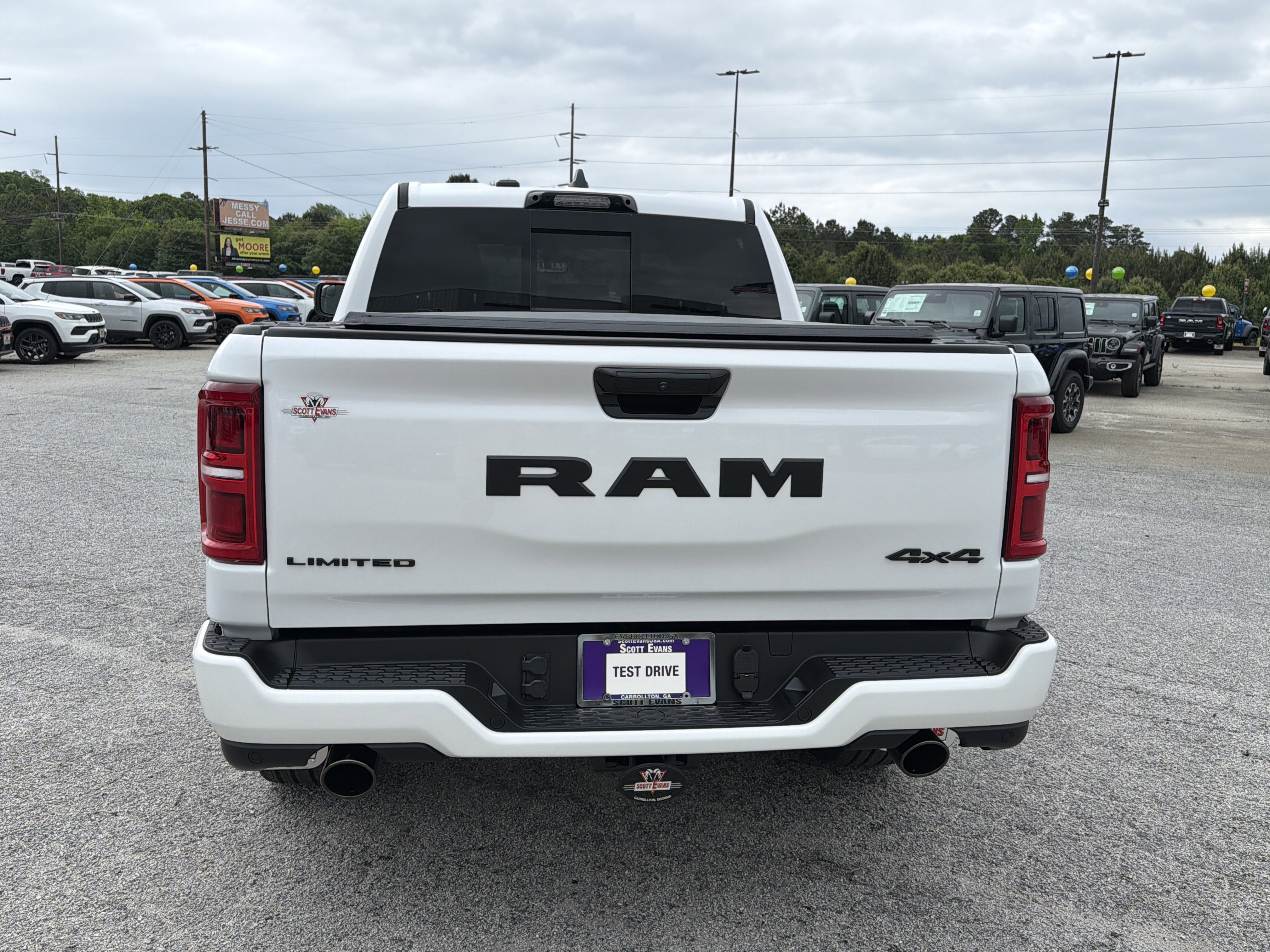 New 2026 Ivory White Tri-Coat Pearl-Coat Exterior Paint RAM Limited image 7