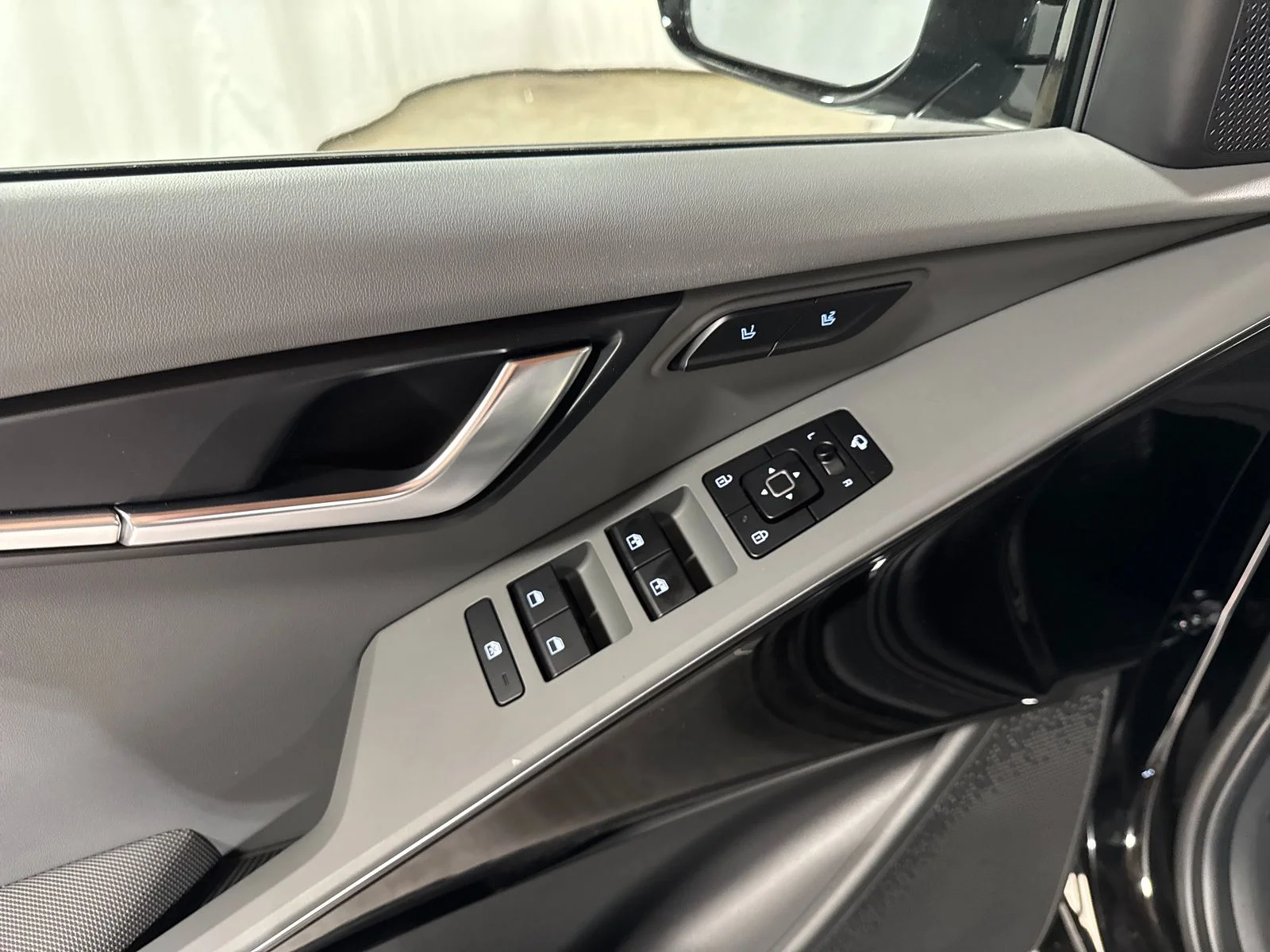 New 2026 Aurora Black Kia SX image 12