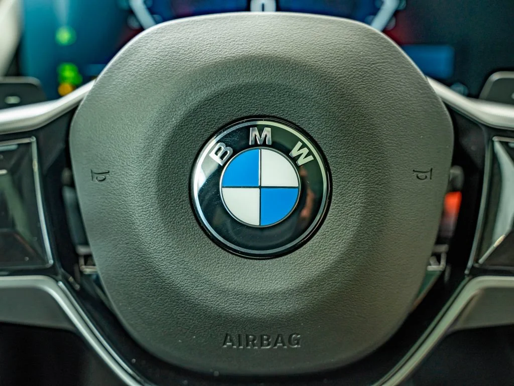 New 2026 Mineral White Metallic BMW 30 xDrive image 21
