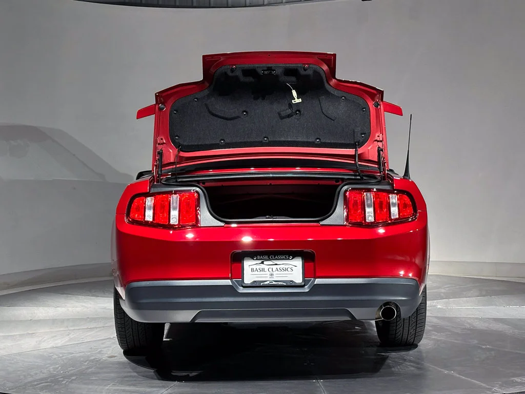 Used 2010 Red Ford V6 image 36