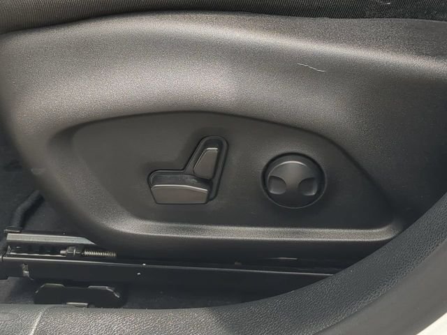 Certified Used 2023 White Jeep Latitude Lux image 22