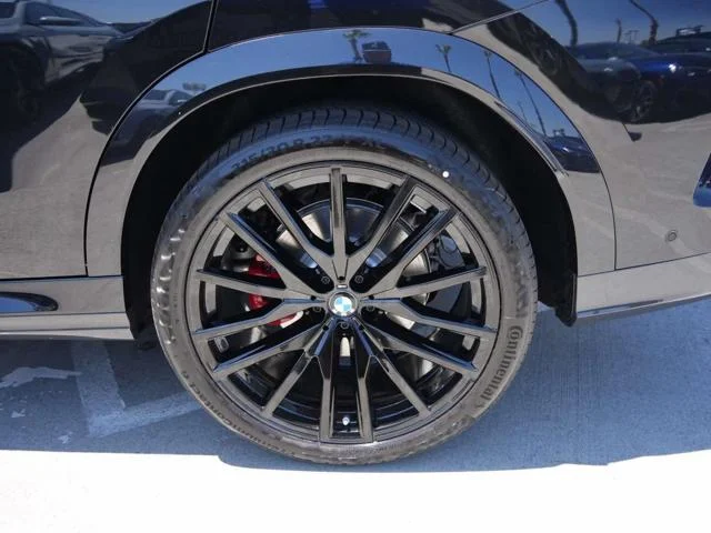 Used 2027 Black Sapphire Metallic BMW xDrive40i Sports Activity Coupe image 5