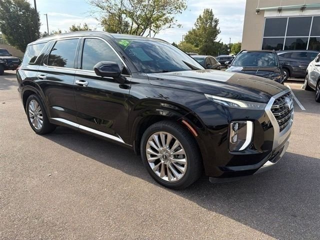 Used 2020 Black Hyundai Limited image 3