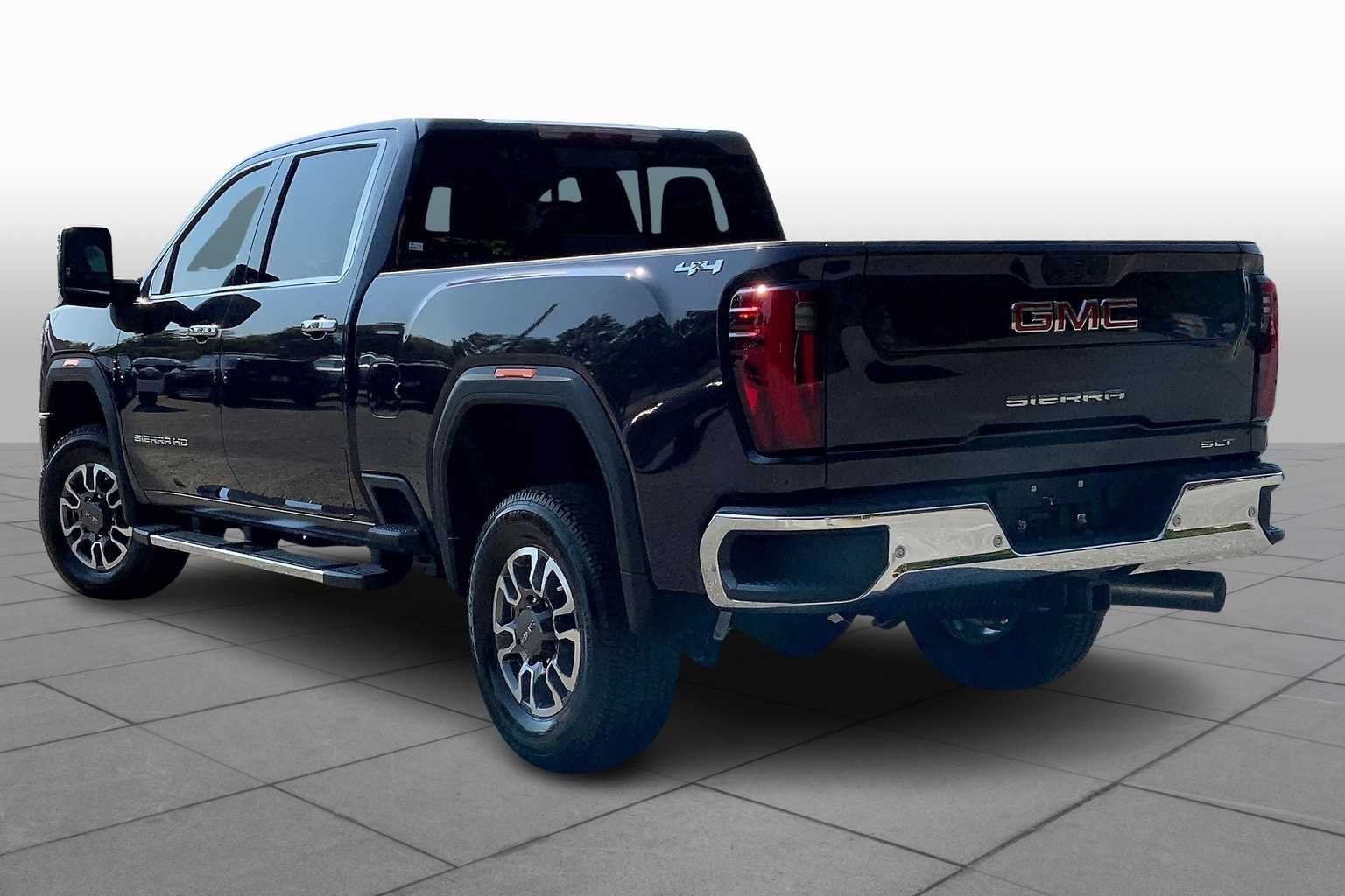 2025 GMC Sierra 3500HD SLT - Photo 12