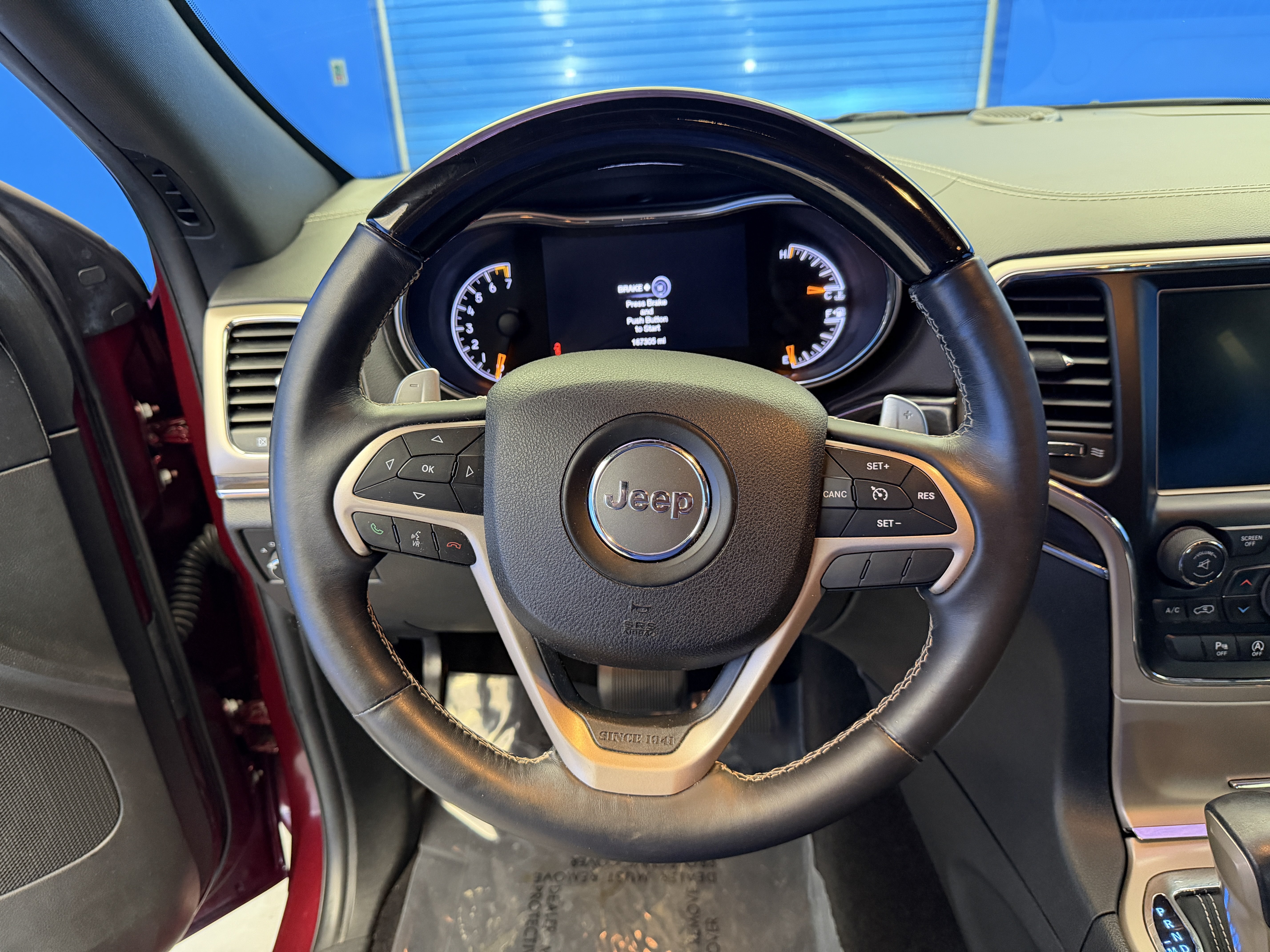 Used 2017 Velvet Red Pearlcoat Jeep Overland image 15