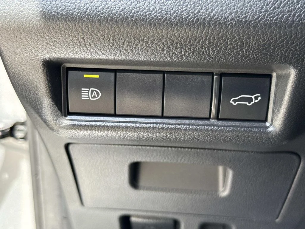Used 2025 Silver Toyota XLE image 43