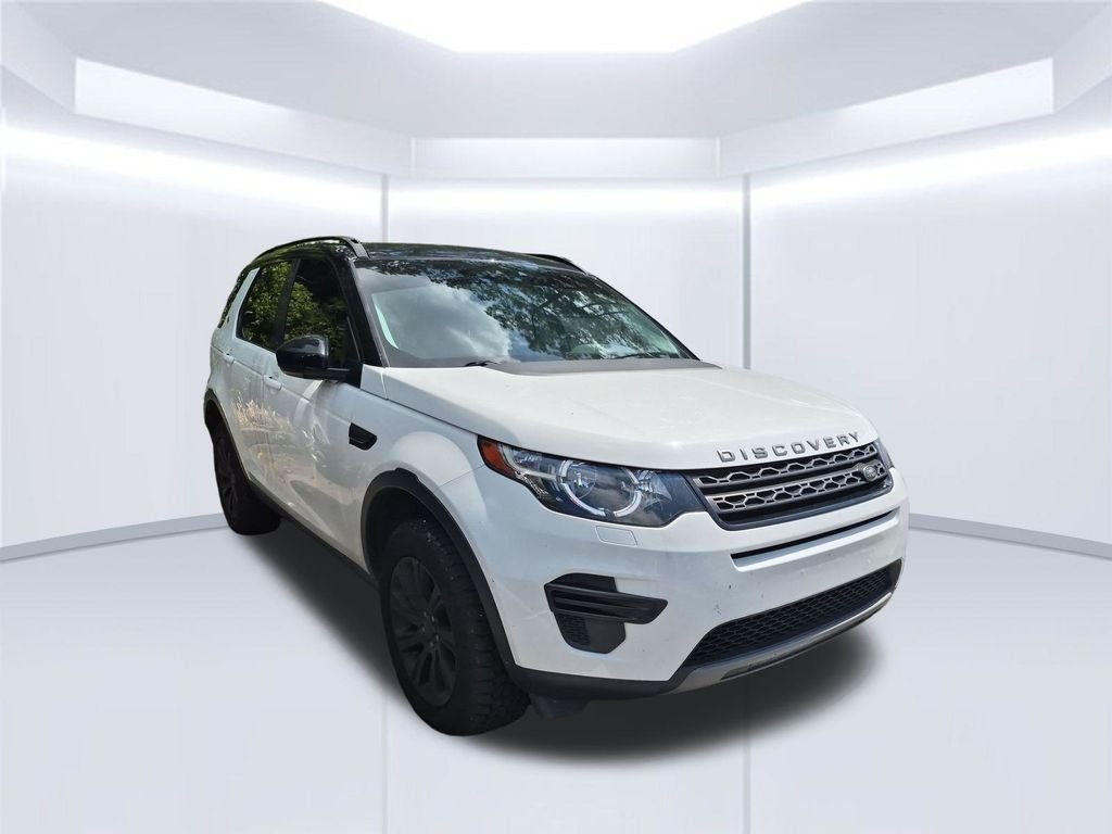 Used 2019  Land Rover SE image 3