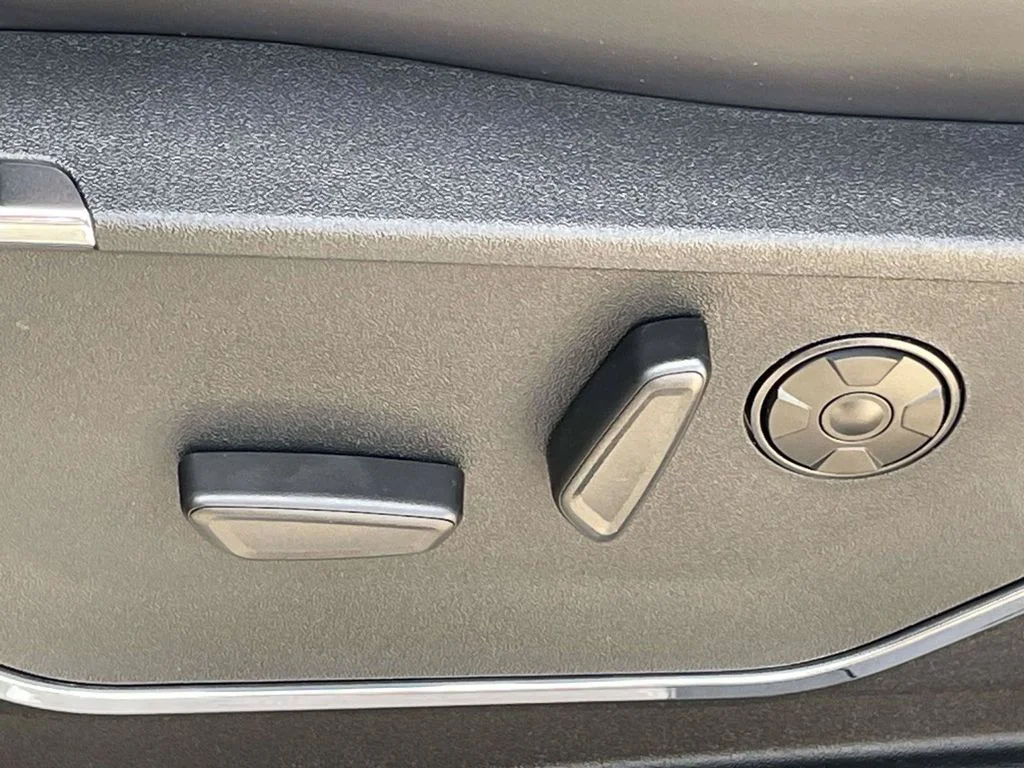 New 2026 Carbonized Gray Metallic Ford Platinum image 14