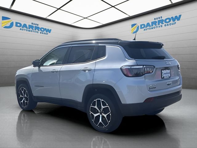 Used 2025 Silver Jeep Limited image 3