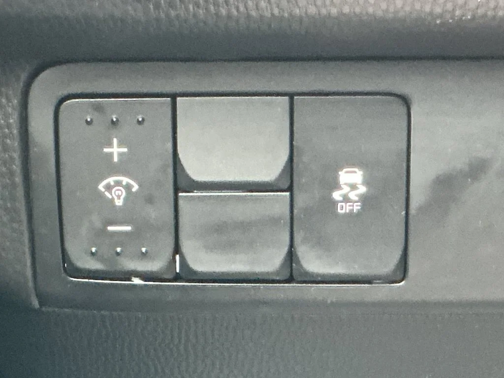 Used 2019 Black Kia Base image 19