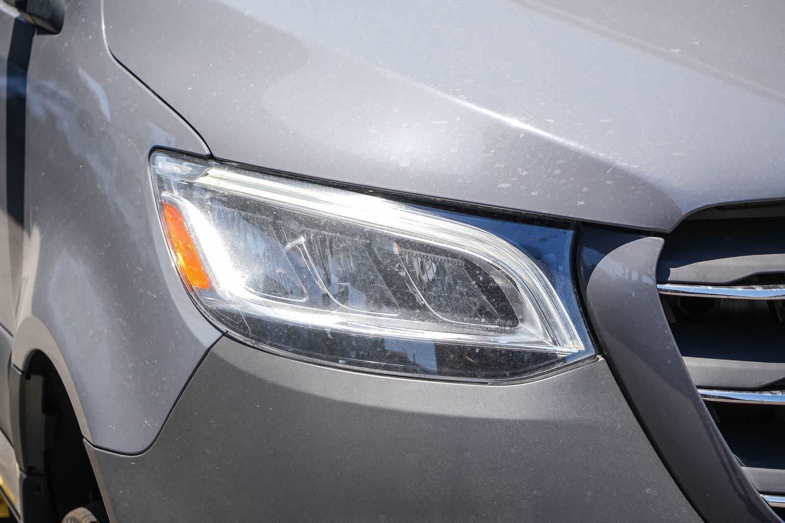 New 2026 Graphite Gray Mercedes-Benz Passenger 144WB High Roof AWD 2.0L I4 Diesel Turbo image 4