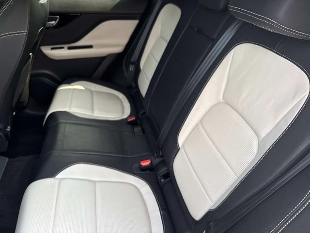 Used 2018 Black Jaguar 35t R-Sport image 14