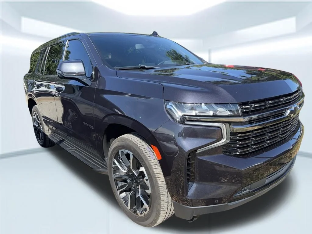 Used 2022 Gray Chevrolet RST image 4
