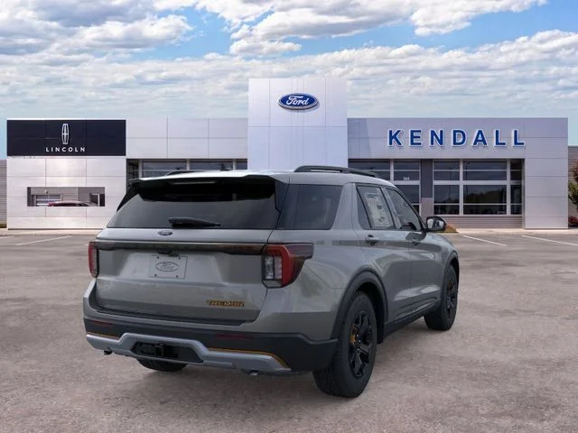 New 2026 Gray Metallic Ford Tremor image 8