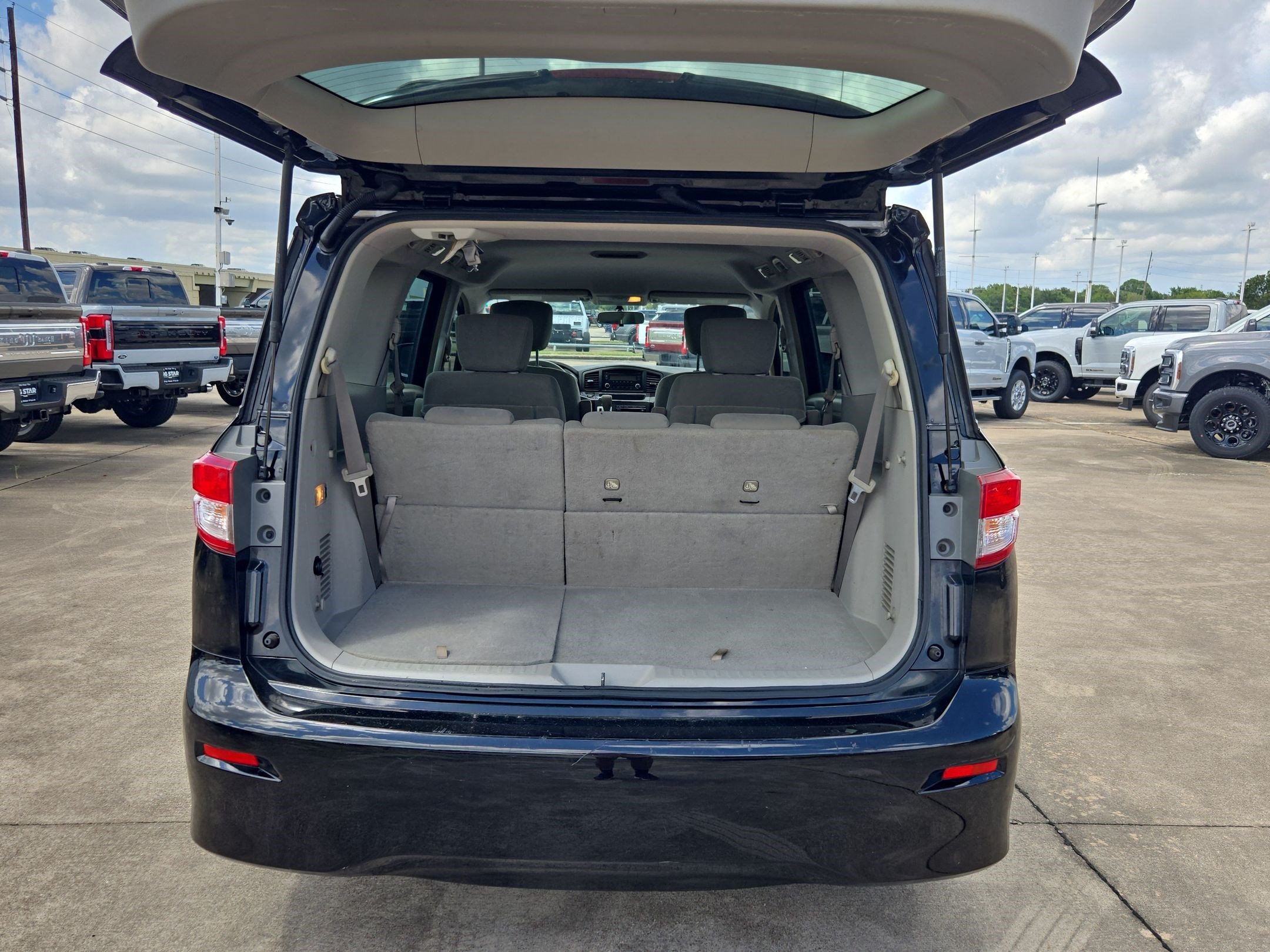 Used 2015 Super Black Nissan 3.5 S image 21
