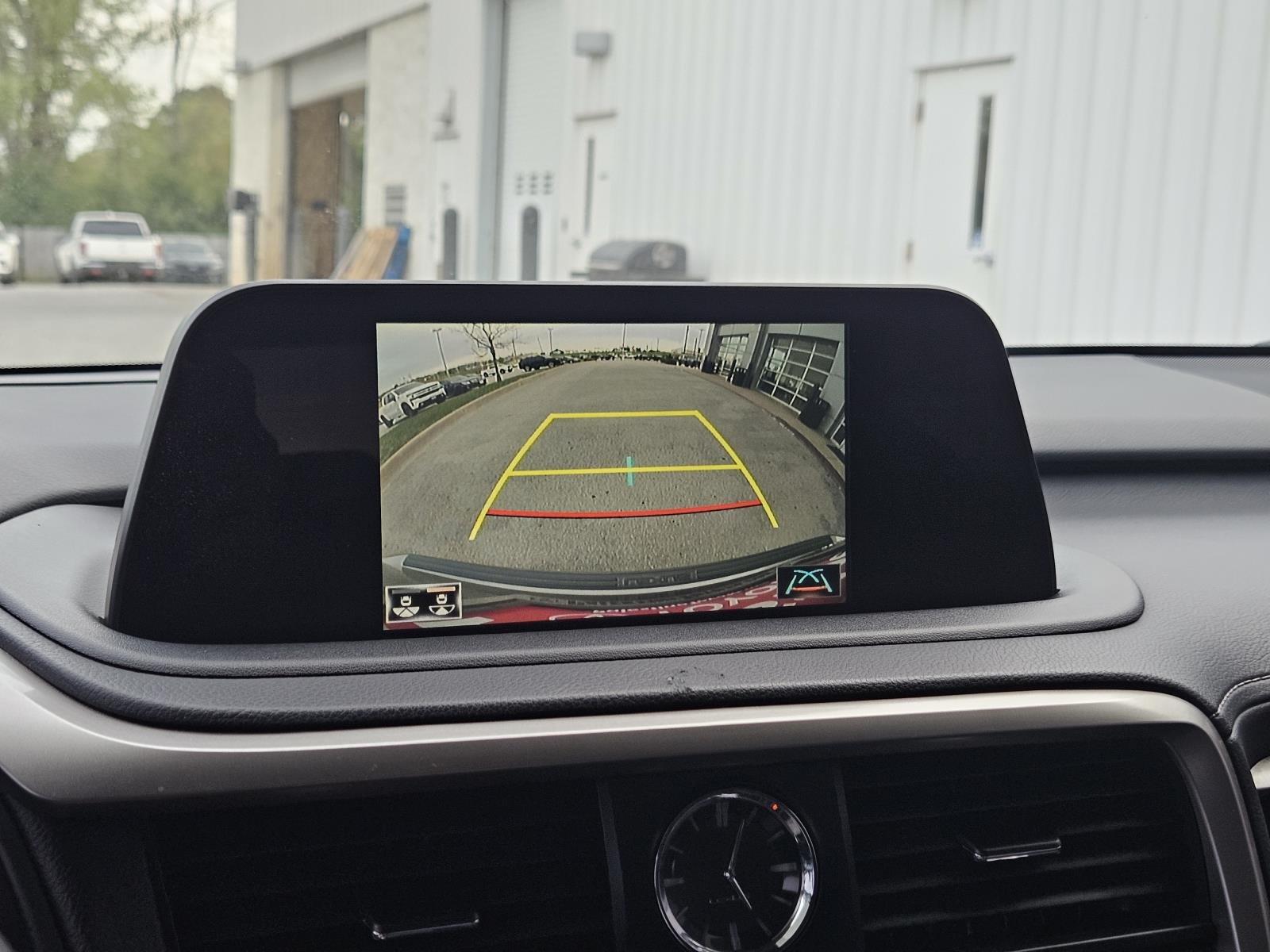 2022 Lexus RX 350 - Photo 20