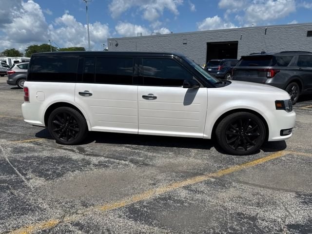Certified Used 2019 White Platinum Tri-Coat Metallic Ford SEL image 7