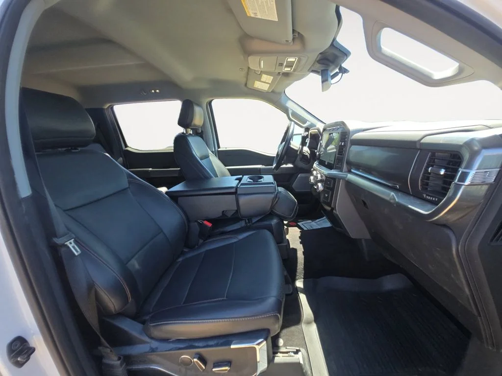 Used 2021 White Ford Lariat image 15