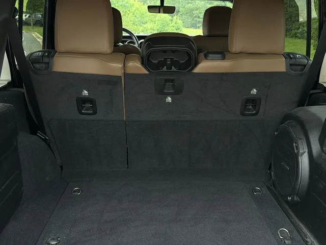 Used 2023 Black Jeep Rubicon image 37
