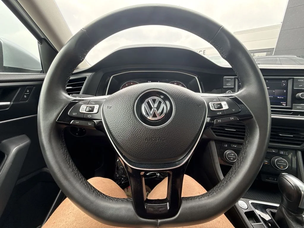 Used 2020 Silver Volkswagen 1.4T SE image 14