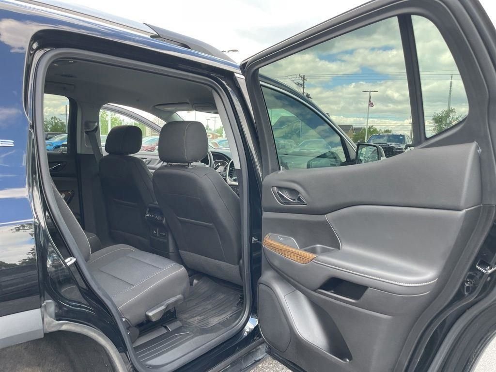 Used 2023 Black GMC SLE image 37