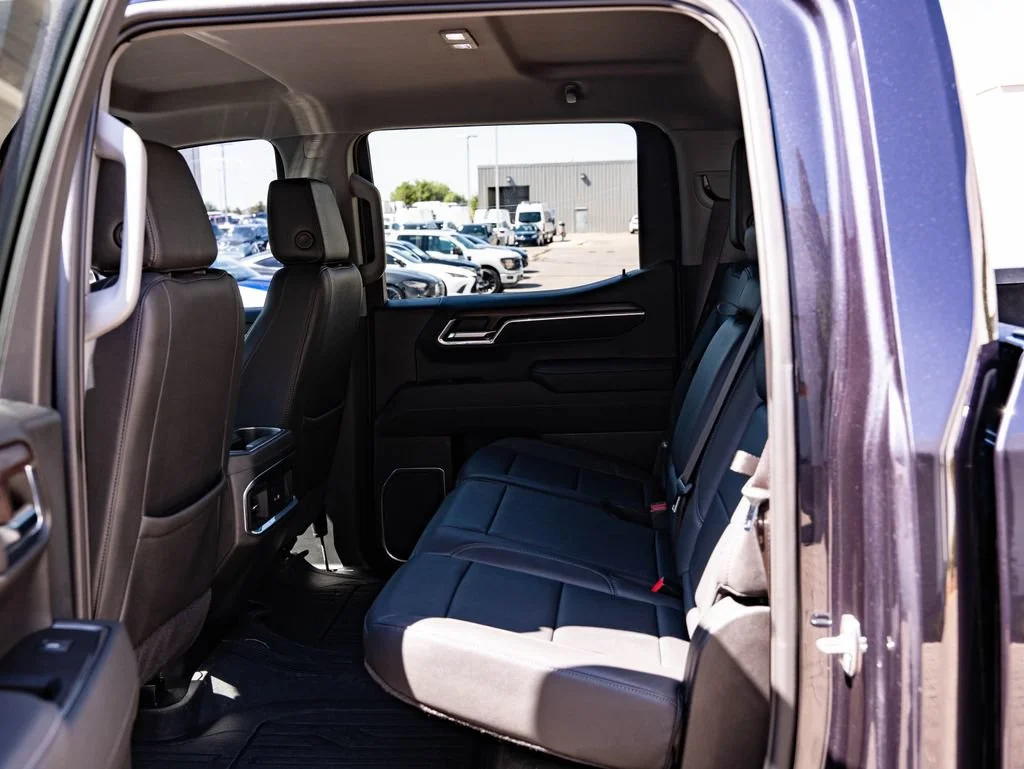 Used 2023 Titanium Rush Metallic GMC SLT image 43