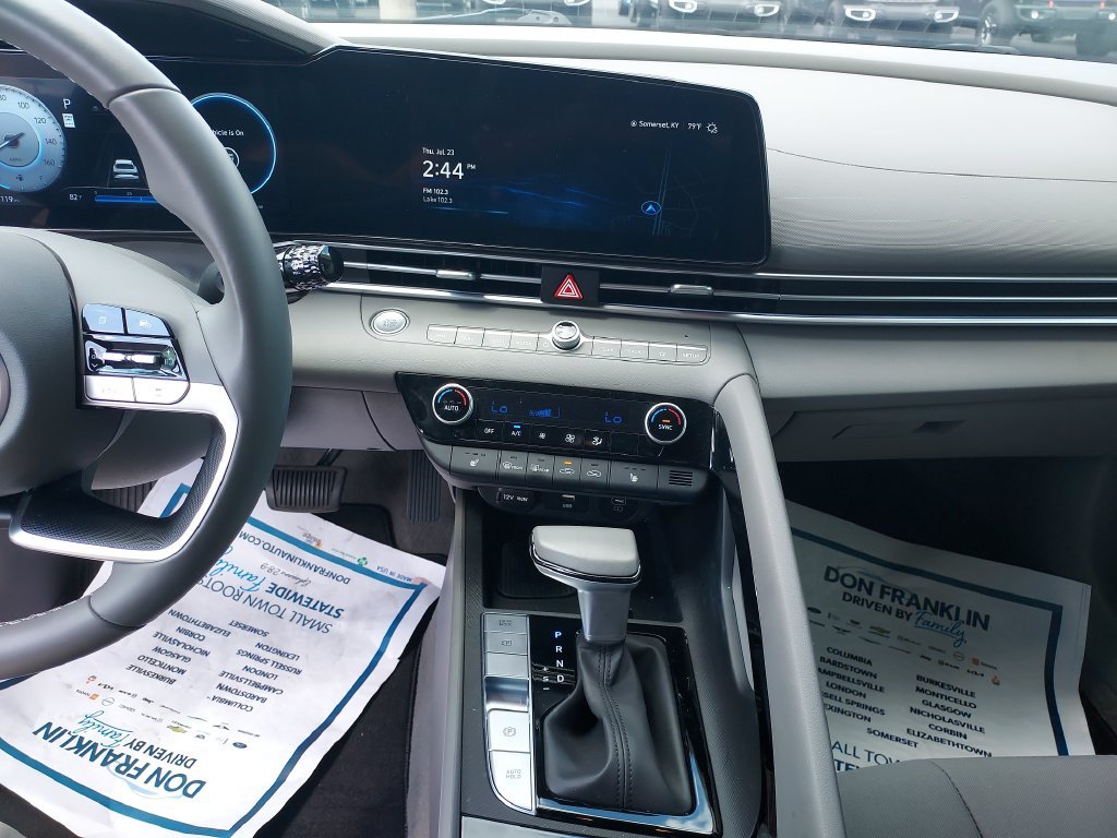 2024 Hyundai Elantra SEL - Photo 20