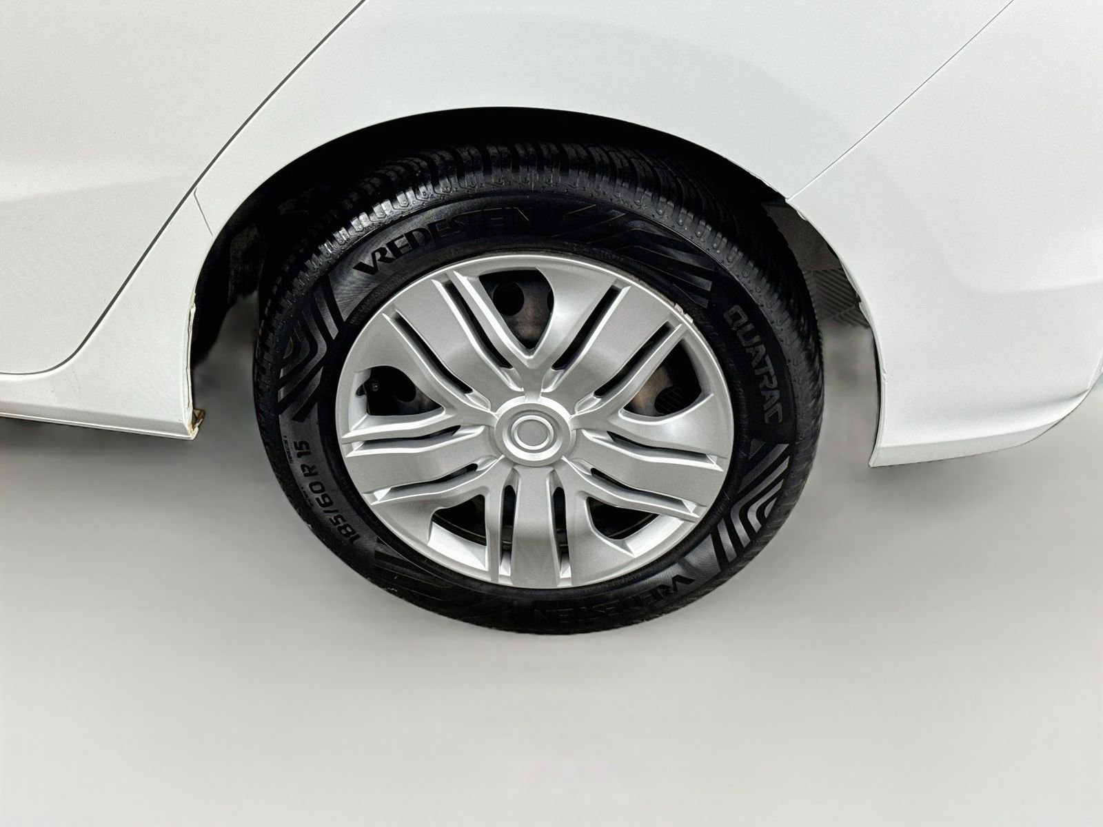 Used 2020 Platinum White Pearl Honda LX image 9