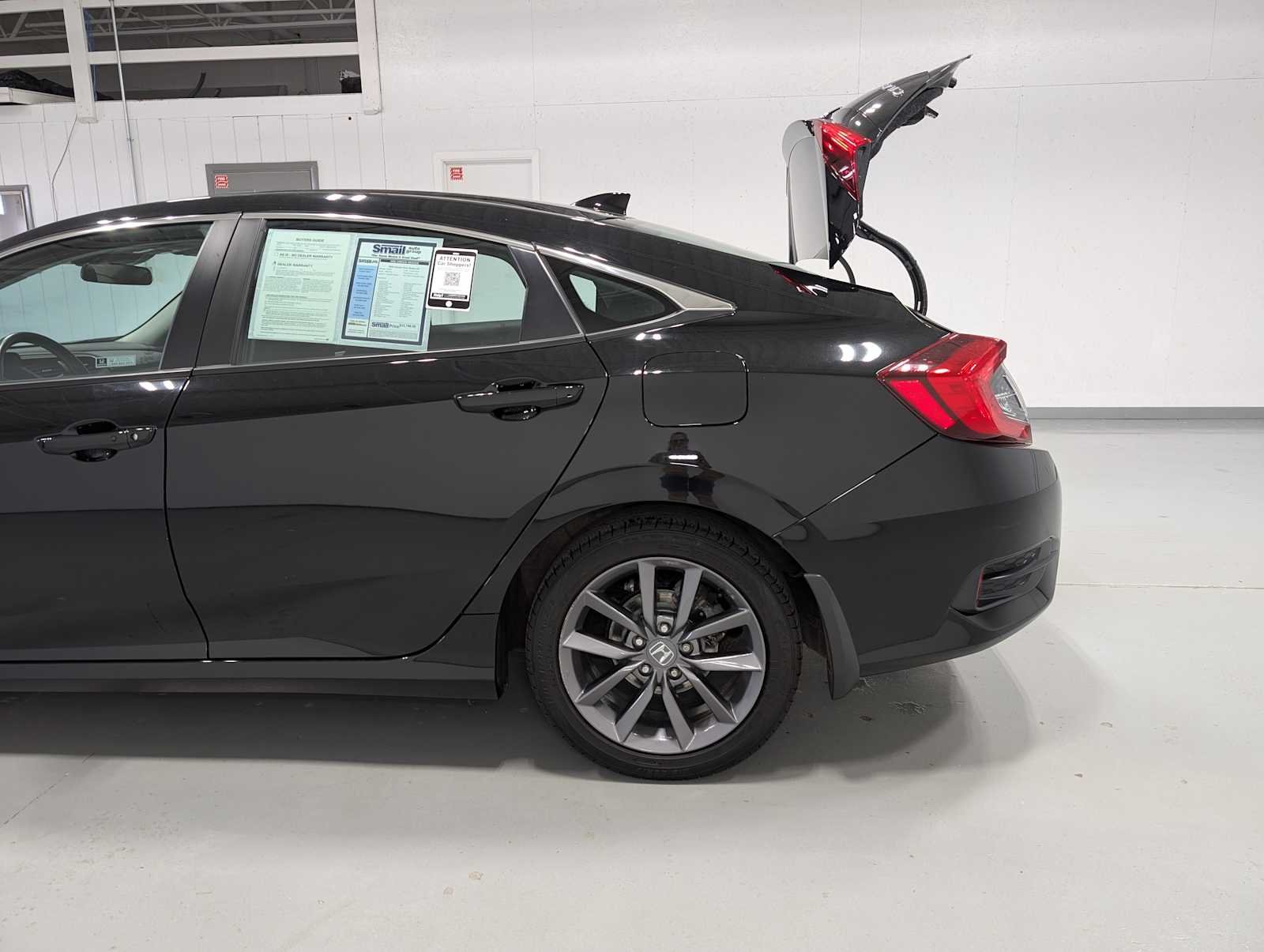 Used 2020 Crystal Black Pearl Honda EX image 11