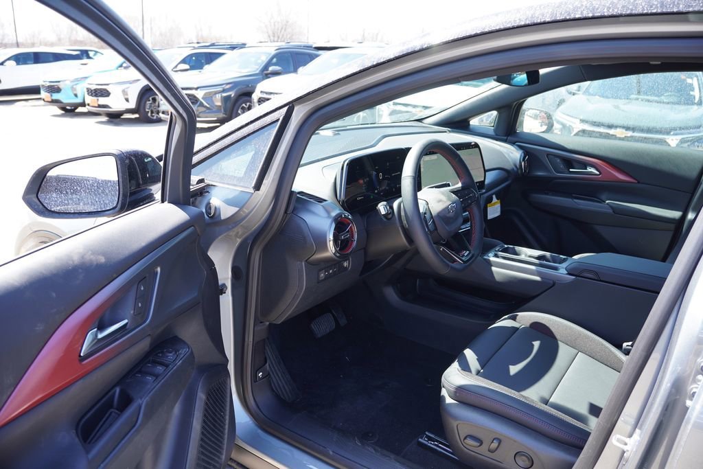 2026 Chevrolet Equinox EV RS - Photo 10