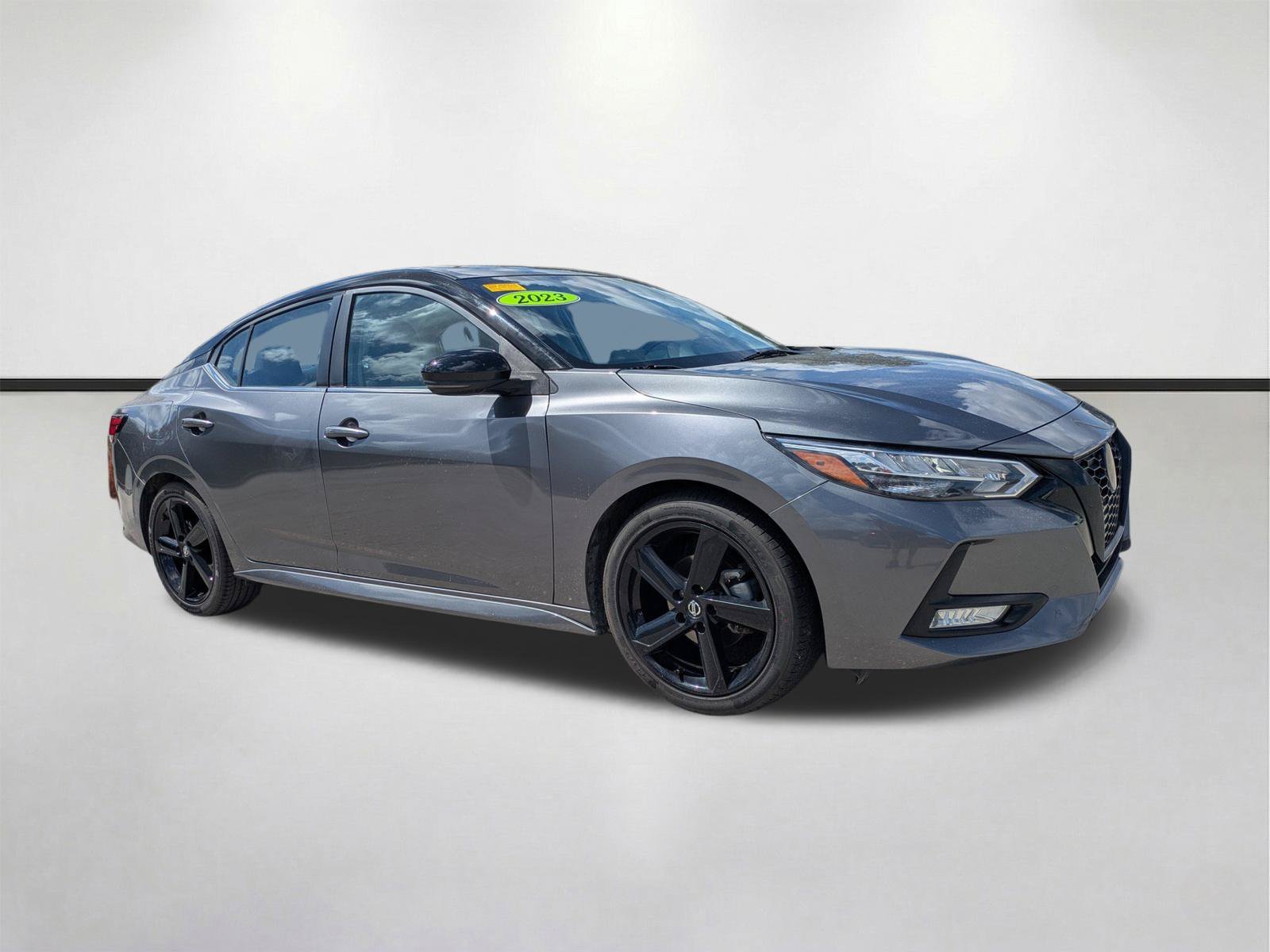 Used 2023 Gun Metallic/Super Black Nissan SR image 2