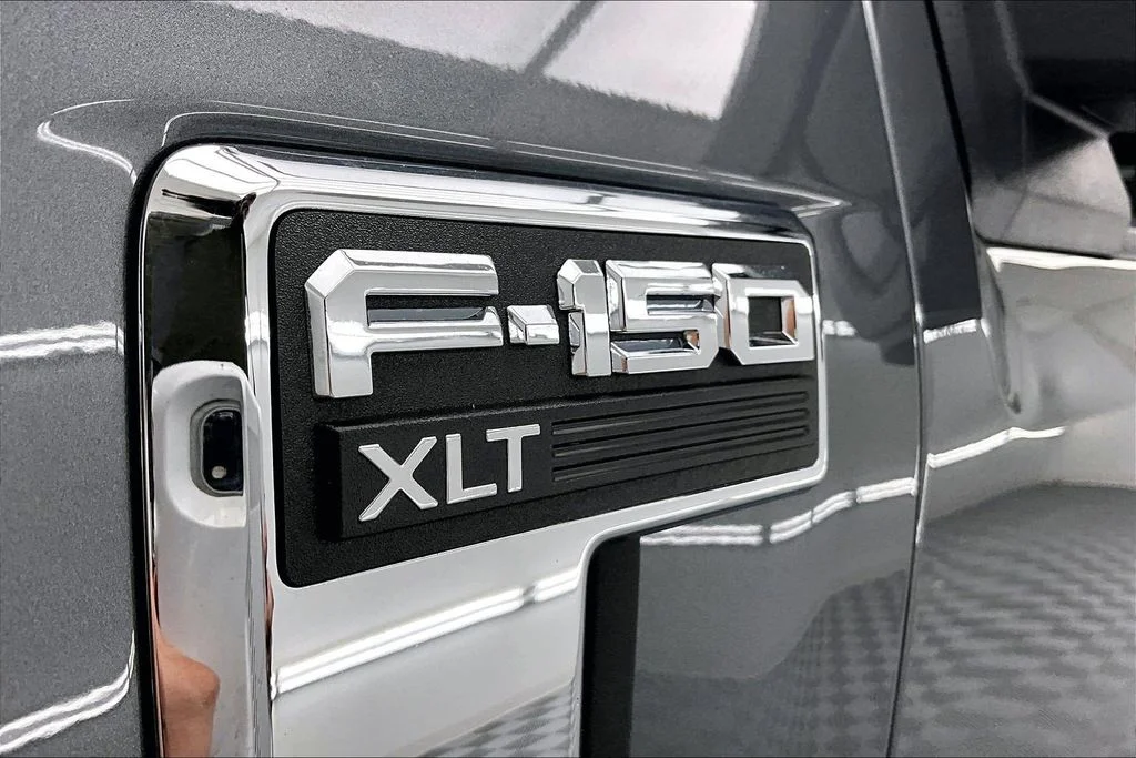 New 2026 Gray Metallic Ford XLT image 9