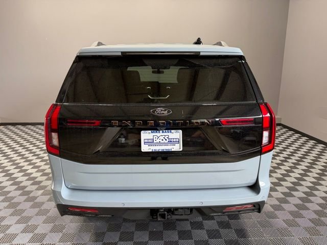 New 2026 Glacier Gray Metallic Tri-Coat Ford Tremor® image 11