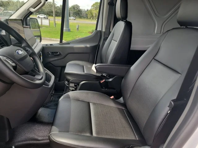 New 2026 Oxford White Ford Base image 20