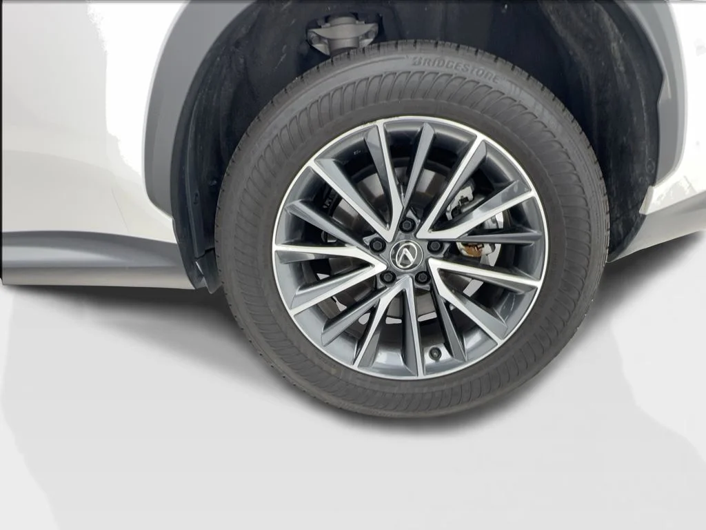 Used 2025 White Lexus 350 Premium image 11