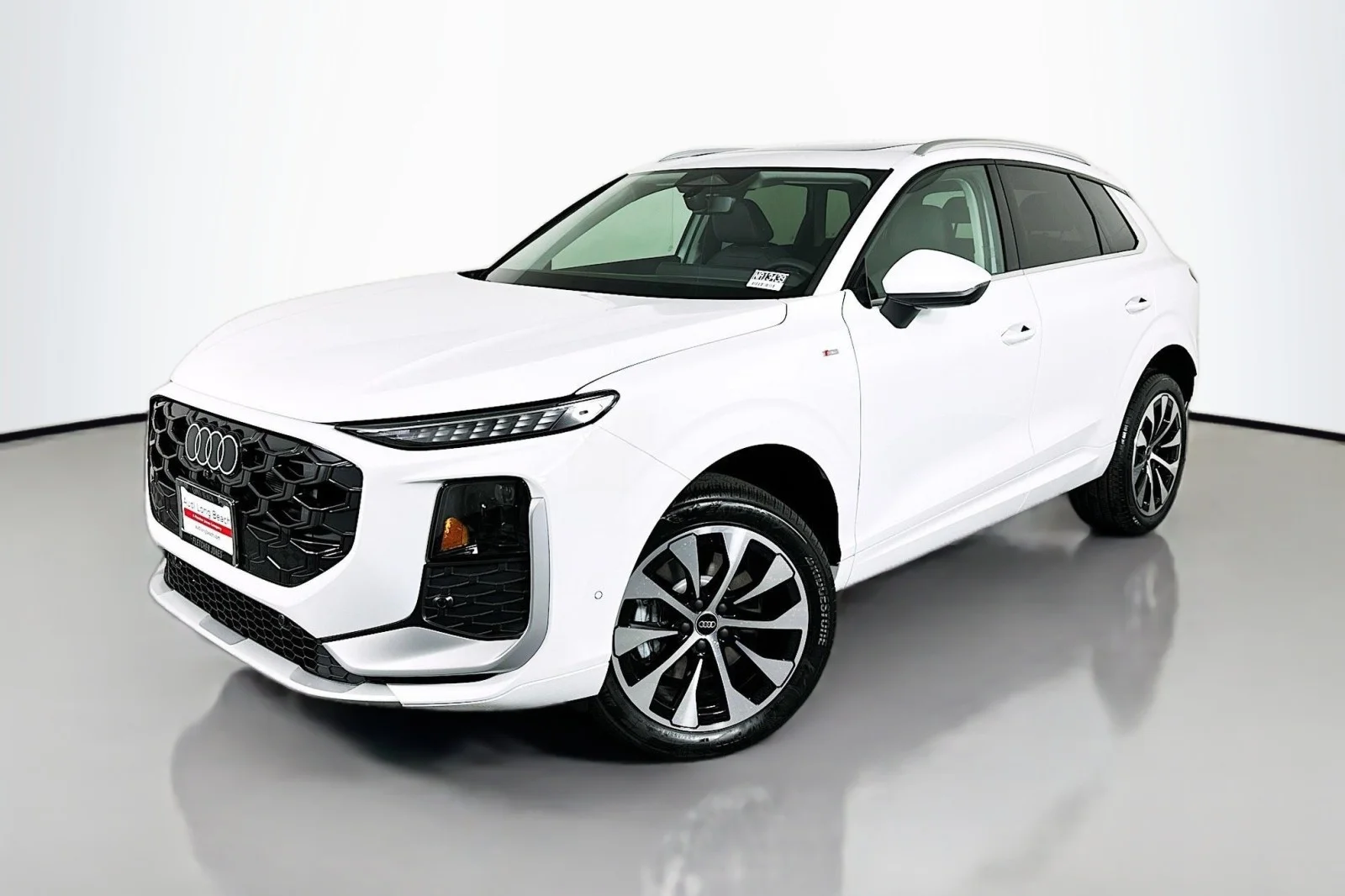 2026 Audi Q3 S line quattro's photo