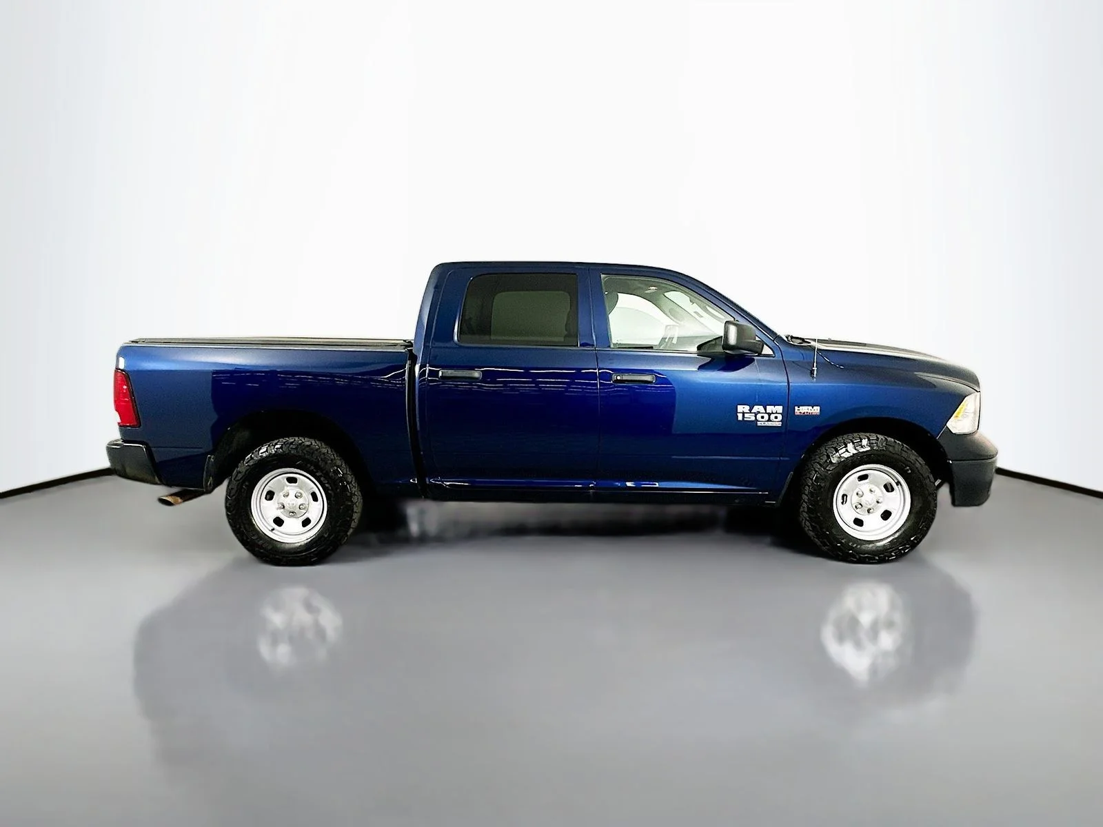 Used 2023 Patriot Blue Pearlcoat Ram Tradesman image 9