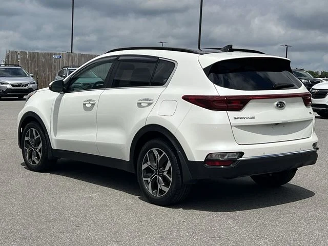 Used 2022 White Kia EX image 11