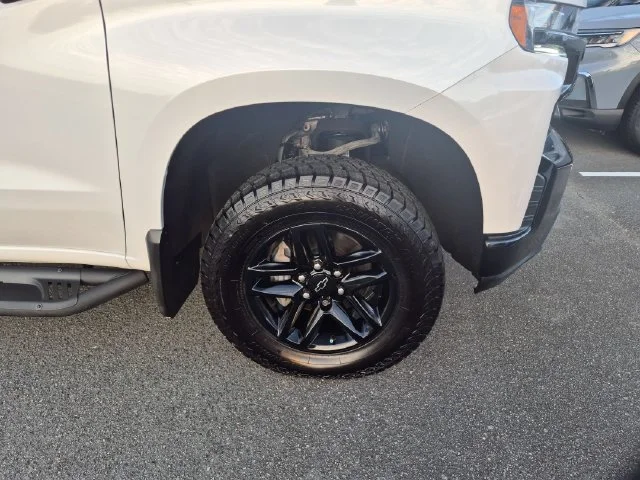 Used 2021 Beige Chevrolet LT Trail Boss image 10