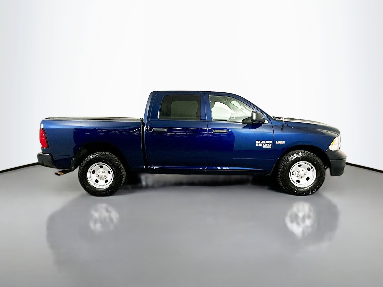 Used 2023 Patriot Blue Pearlcoat Ram Tradesman image 9