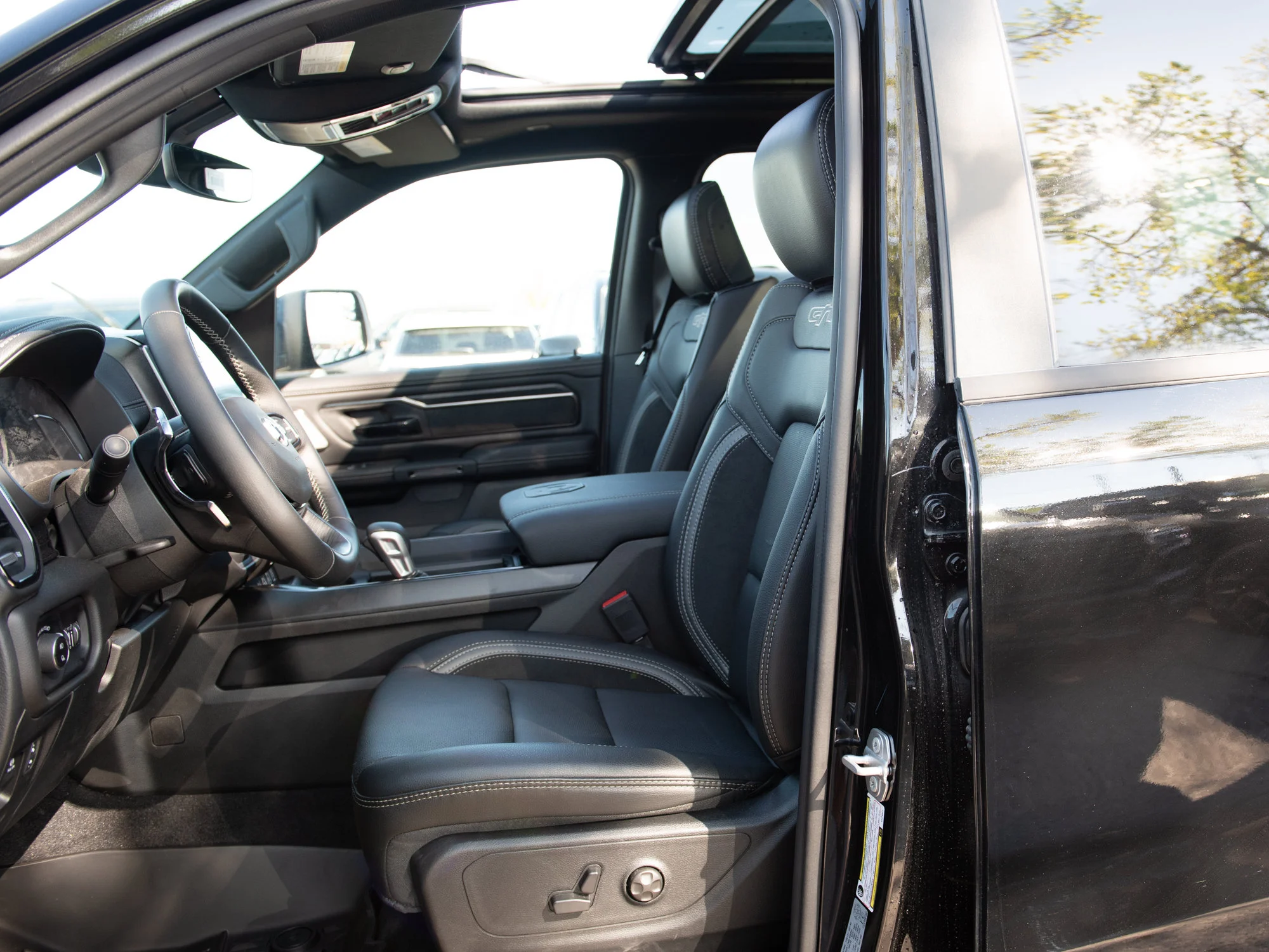 New 2026 Black RAM Sport* image 22